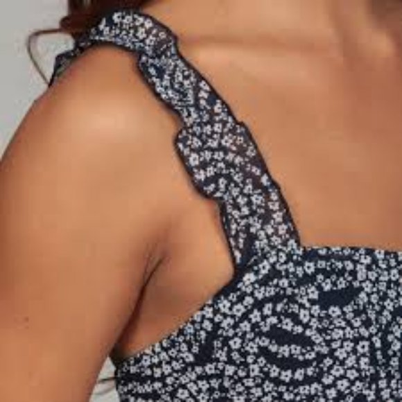 Connected Floral Sleeveless V-Neck Dress NEW - Picture 2 of 13